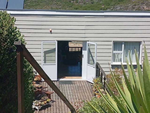 To Let 1 Bedroom Property for Rent in Simons Town Western Cape